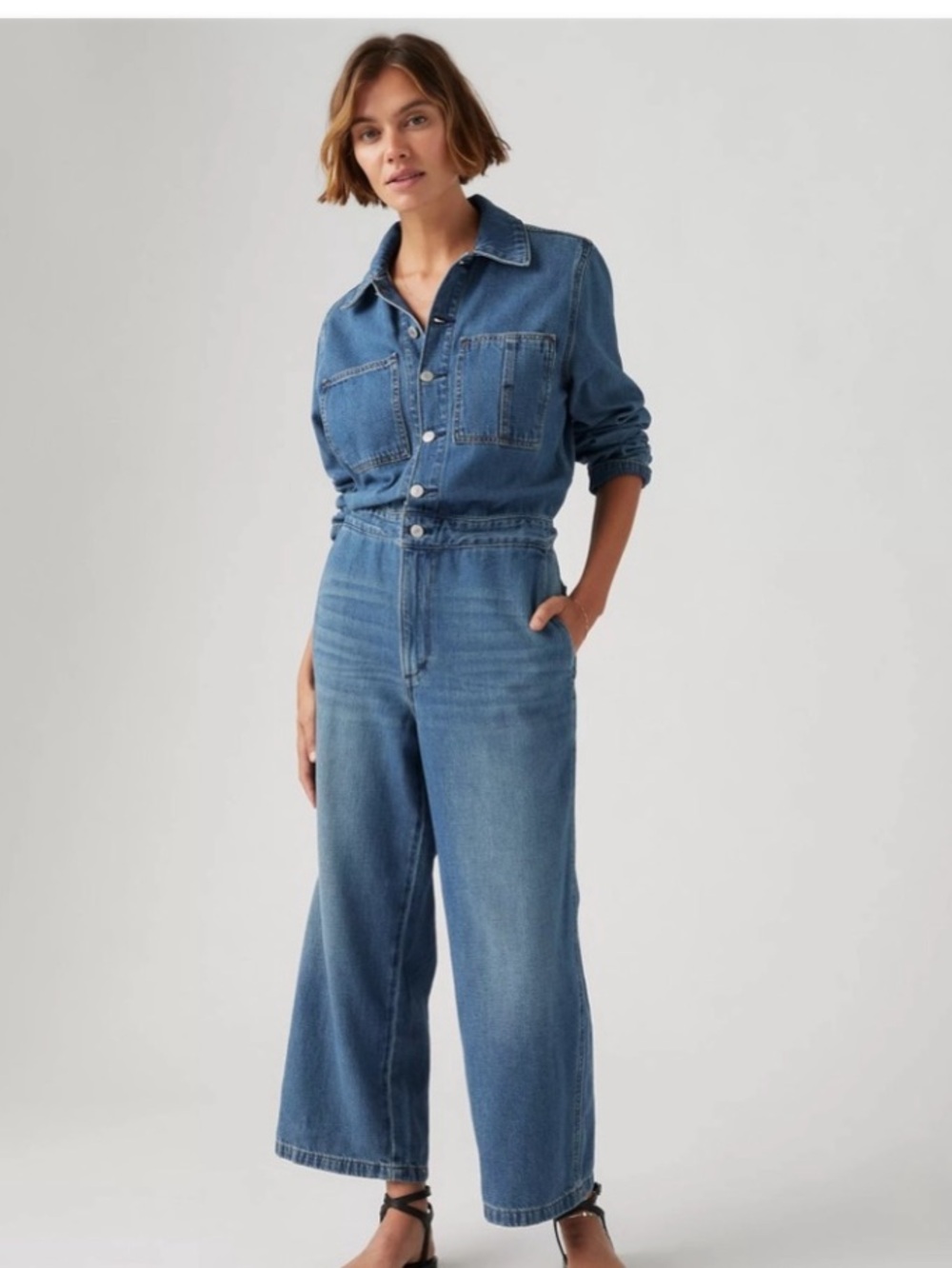 Women’s Levi's Blue Denim Coverall iconic Jumpsuit NWT